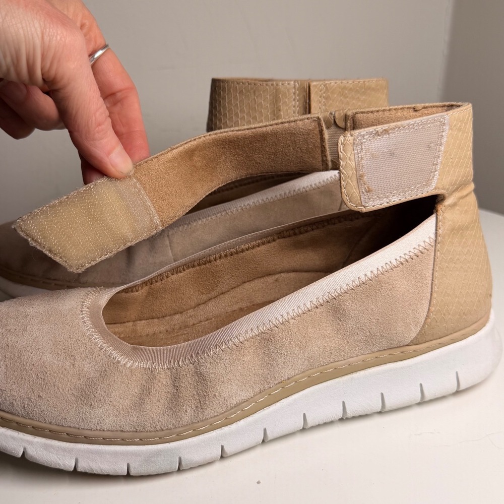 Vionic Camille Tan Suede Mary Jane Ballet Flats Womens 9 - Picture 11 of 15